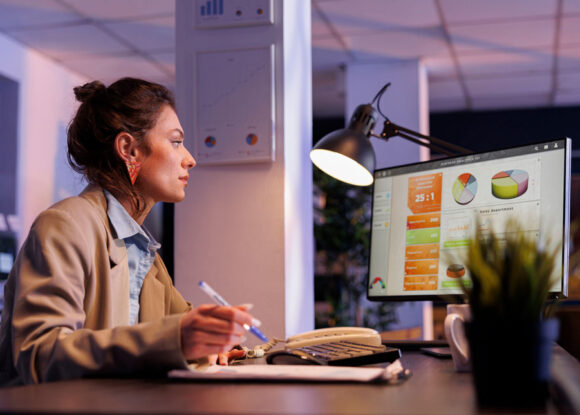 Traditional Marketing vs Digital Marketing: Understanding the Best Choice for Businesses